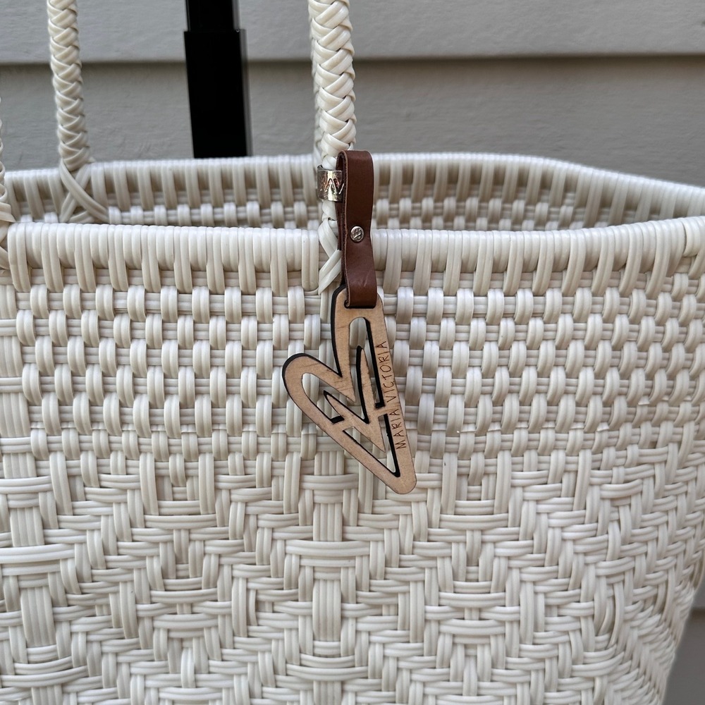 Maria Victoria Handwoven Tote Seashell White Woven Basket Beach Bag Large - Picture 5 of 13